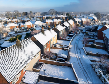 Working on Roofs This Winter? Stay Safe, Stay Prepared!
